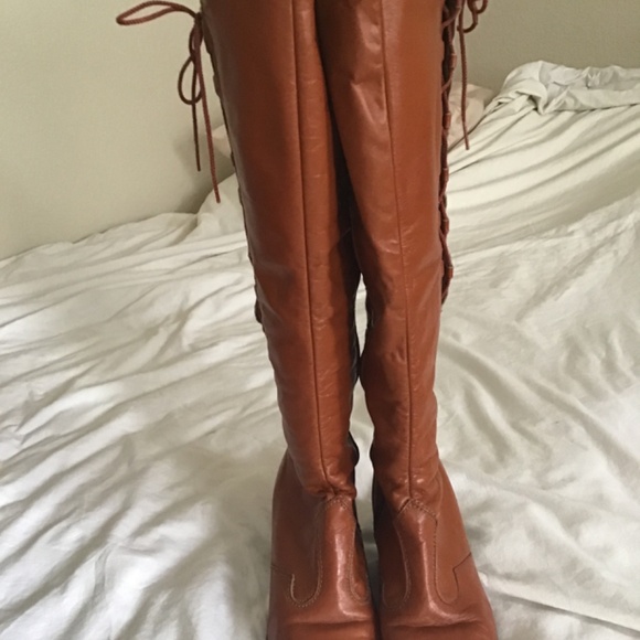 Vintage Tall lace up boots - Picture 5 of 7